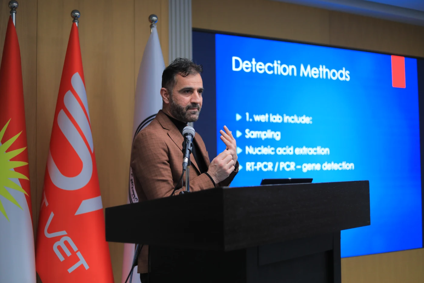 The speakers at Besvet's first conference were accomplished experts